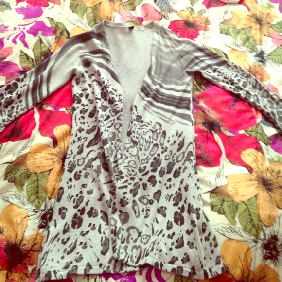 AVA European designer long cardigan grey cheetah