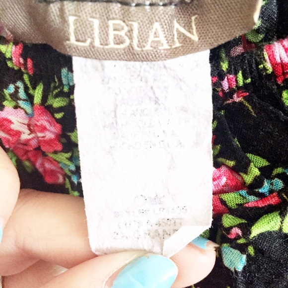 🚫SOLD🚫 plus size floral romper - Picture 2 of 3