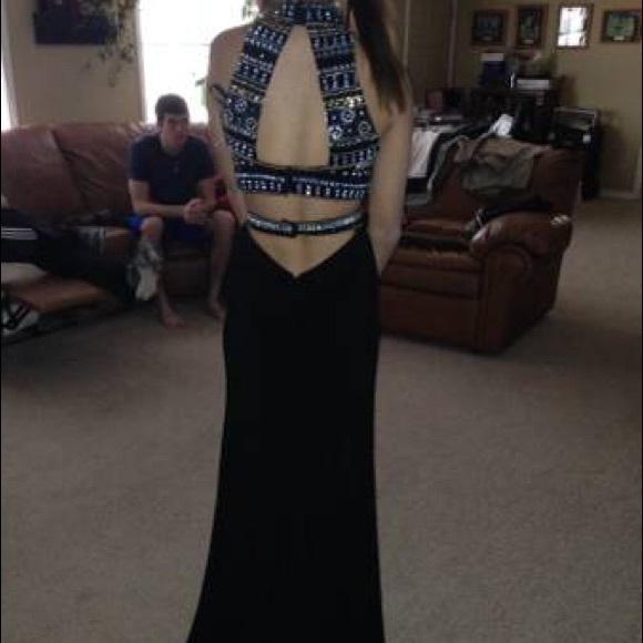 Sherri hill two piece prom dress - Picture 3 of 4