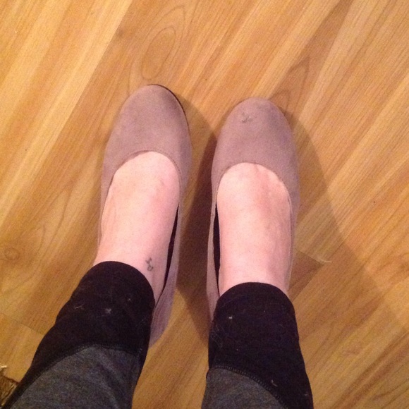 glo Shoes - Size 8 nude heels