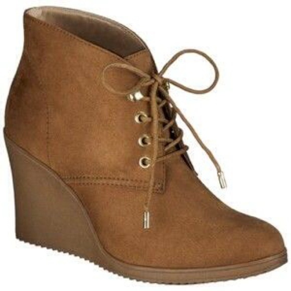 Brown Lace Up Wedge Boots