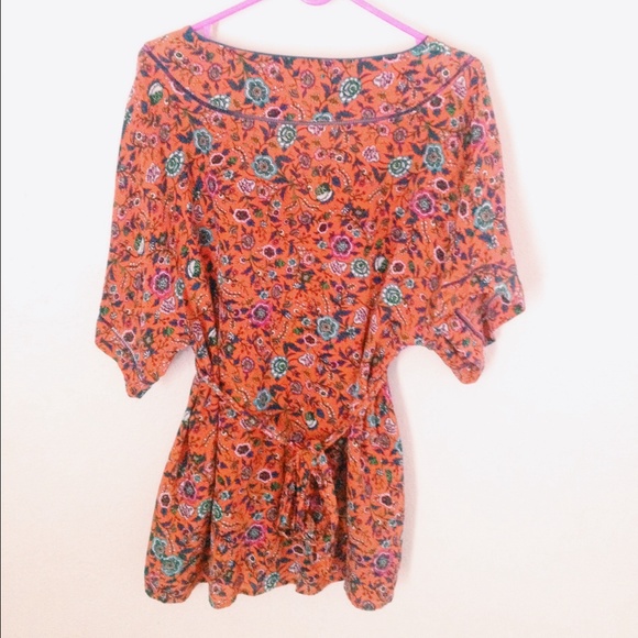 ❌Sold on Mercari❌ LAST CHANCE!! Floral silk blouse - Picture 3 of 3