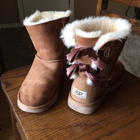 ON HOLD- Bailey Bow Ugg