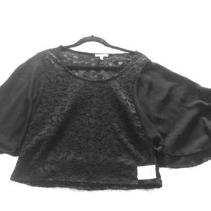 Charloteo russe lace with bat sleeves crop top
