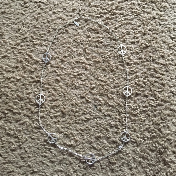 Aeropostale peace necklace