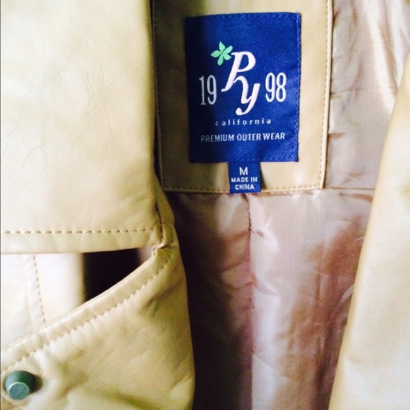 Leather jacket - Picture 3 of 3