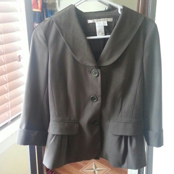 Business Look Blazer - Picture 1 of 4