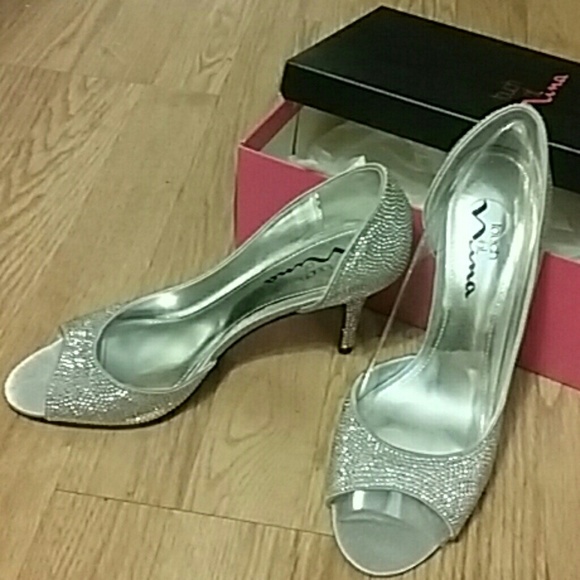 ??Sexy heal?? - Picture 3 of 3