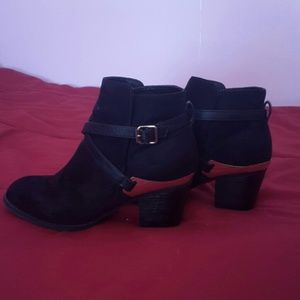 Pairs of boots