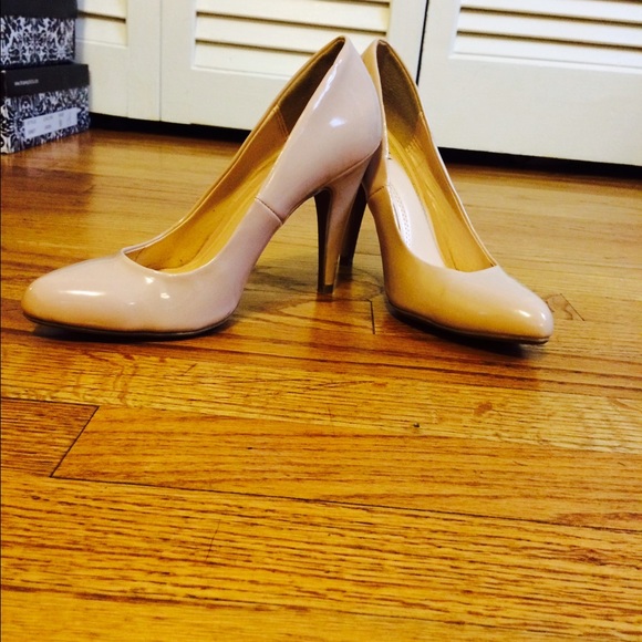 Shoe