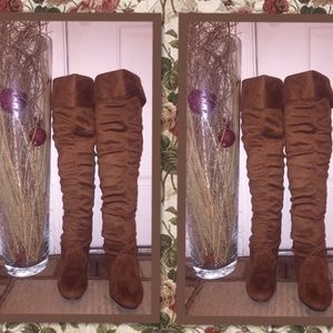 🚫SOLD 🚫🌰 Burnt Orange Knee High Boots 😻