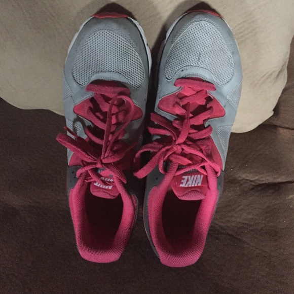Nike Running Shoes .