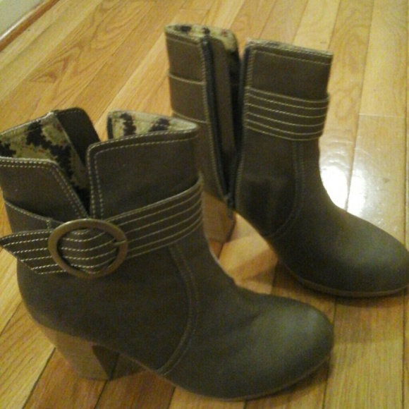Brown boots