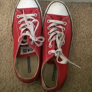 Red Converse chuck Taylor's