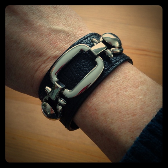 Biker chic snap cuff bracelet NWOT - Picture 1 of 2