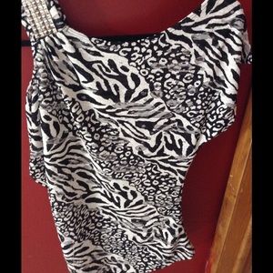 One shoulder top/mini dress