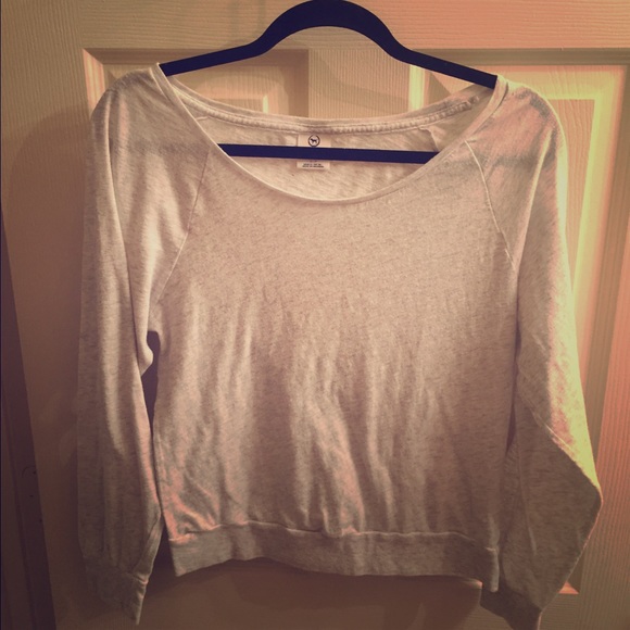 PINK Victoria's Secret Size Small gray T Shirt