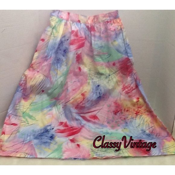Miss fashionality Dresses & Skirts - Vintage paint splattered and stamped skirt.