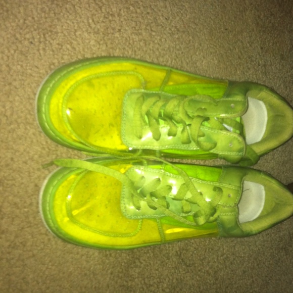 Comfy green shoes!