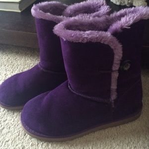 purple fuzzy boots