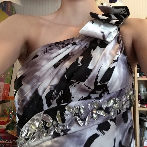 Prom Dress - Picture 3 of 4