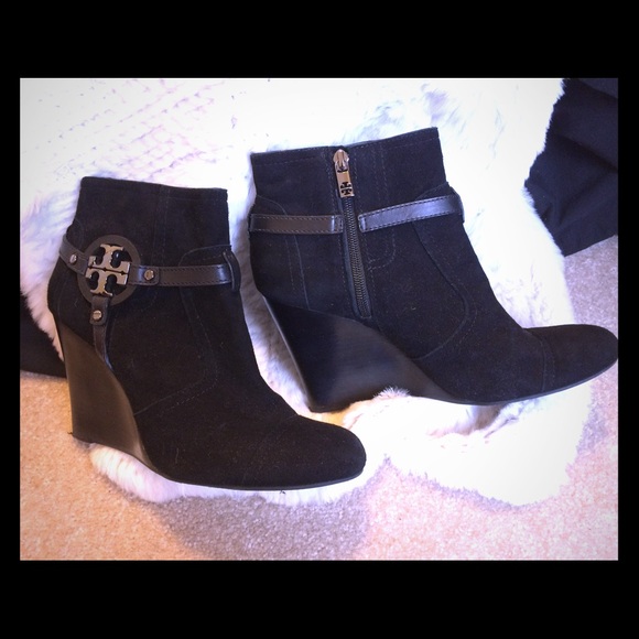 Reserved: Tory burch Aeden suede wedge booties