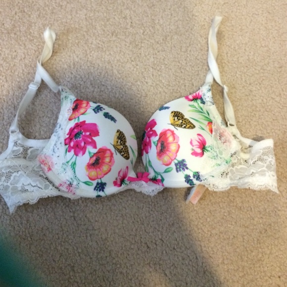 Victoria's Secret Dream Angels Push Up Bra 32B