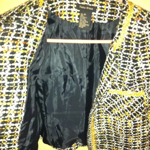 Crop Jacket size 10, blogger style gold colors - Picture 3 of 4