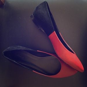 theory Lili two-toned flats - red/black