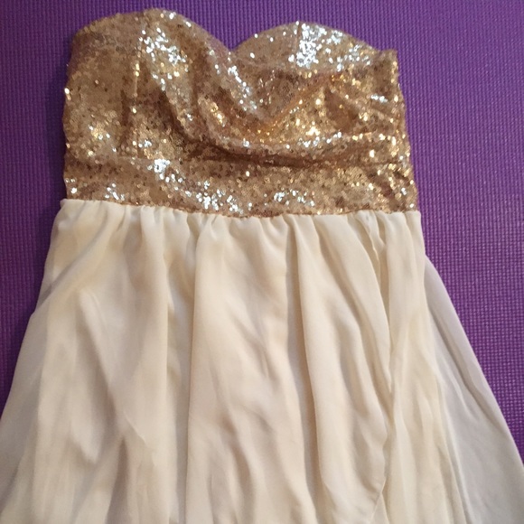 Dress size M