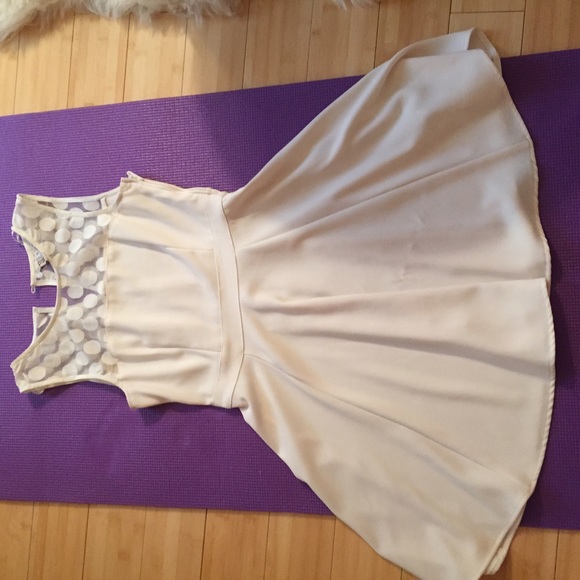 White dress size 4