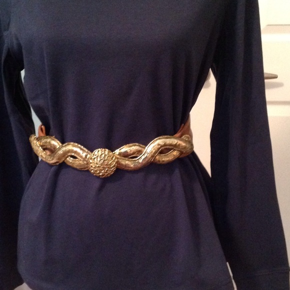 Buckle is Santtini Accessories - Stunning Vintage Copper/Brass Belt Buckle