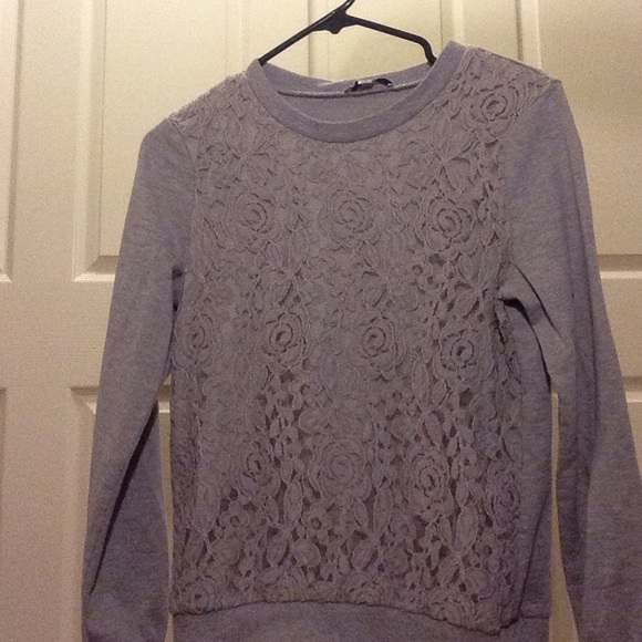 Grey flowers shirt