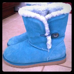 Teal UGG shorties!