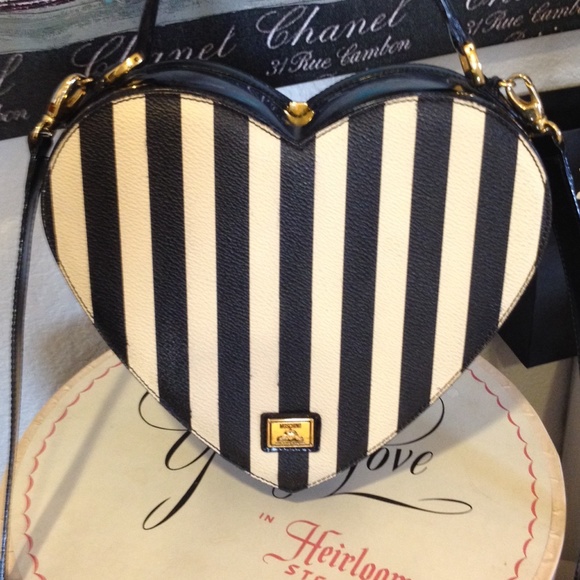 Moschino Handbags - Authentic RARE MOSCHINO Heart Bag Purse