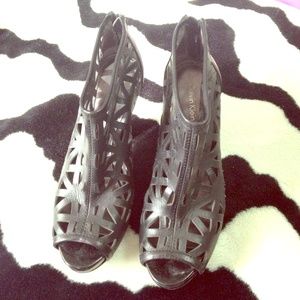 Calvin Klein Women's shoes Open toe heels