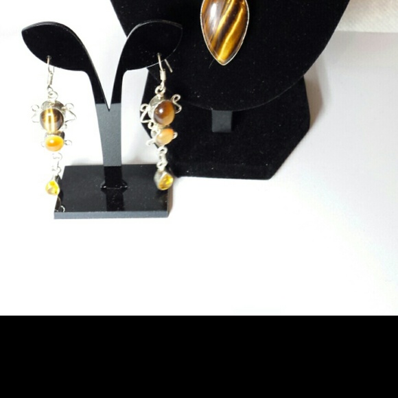 Necklace - Picture 2 of 2