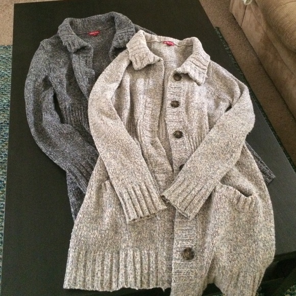 Bundle! Two long sweaters!