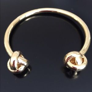 C Wonder gold bracelet