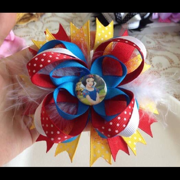 Hairbow - Picture 1 of 1