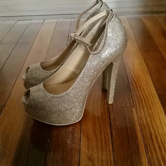 Peep toe stilettos - Picture 3 of 3