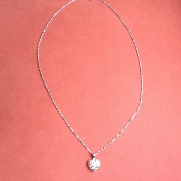 Super cute heart necklace