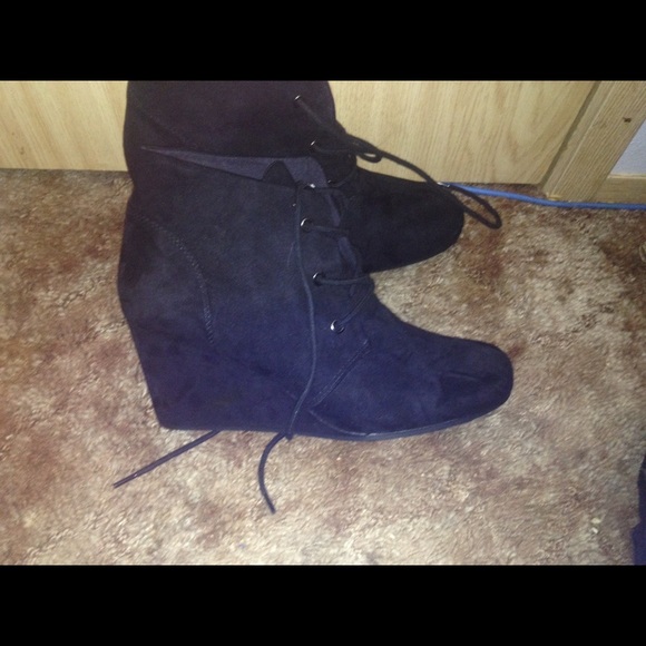 Black wedge booties