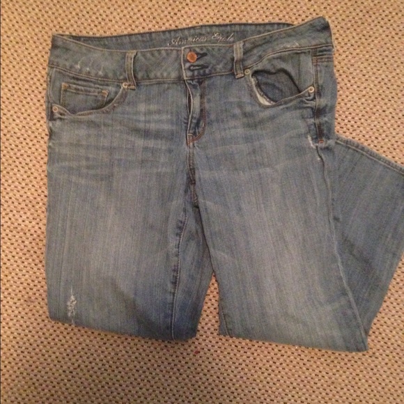 Light Wash Blue Jeans