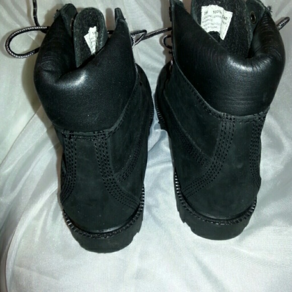 Boots - Picture 3 of 3
