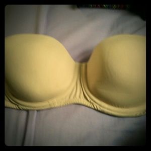Nude Strapless bra