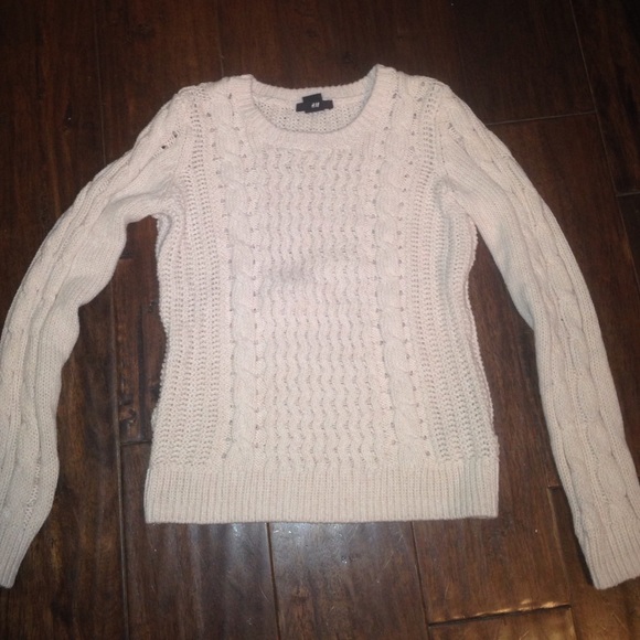 Pink H&M sweater