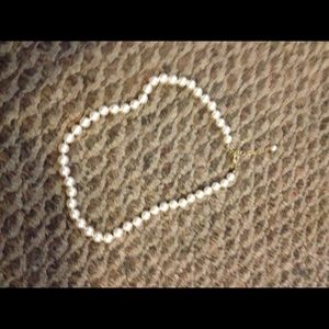 Chocker pearl necklace