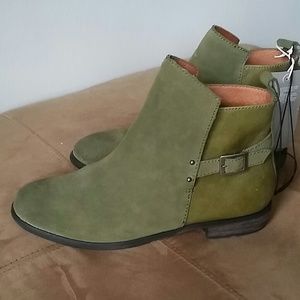 Real Suede Olive Boots