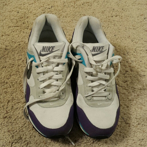 **ON HOLD UNTIL FRIDAY** Nike Airmax